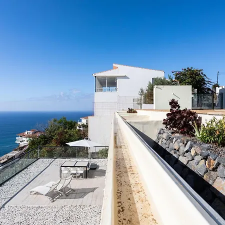 Live Ocean View טקורונטה